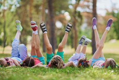 Caldo, pediatri: "Bambini a rischio tra colpi di calore e disidratazione"