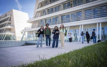 featured 2351958 364x230