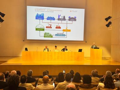 Sostenibilit&agrave;, bioplastiche compostabili, eccellenza a rischio