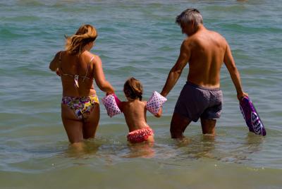 Psicologi: "Estate tempo prezioso per genitori e figli, si possono rafforzare i legami"