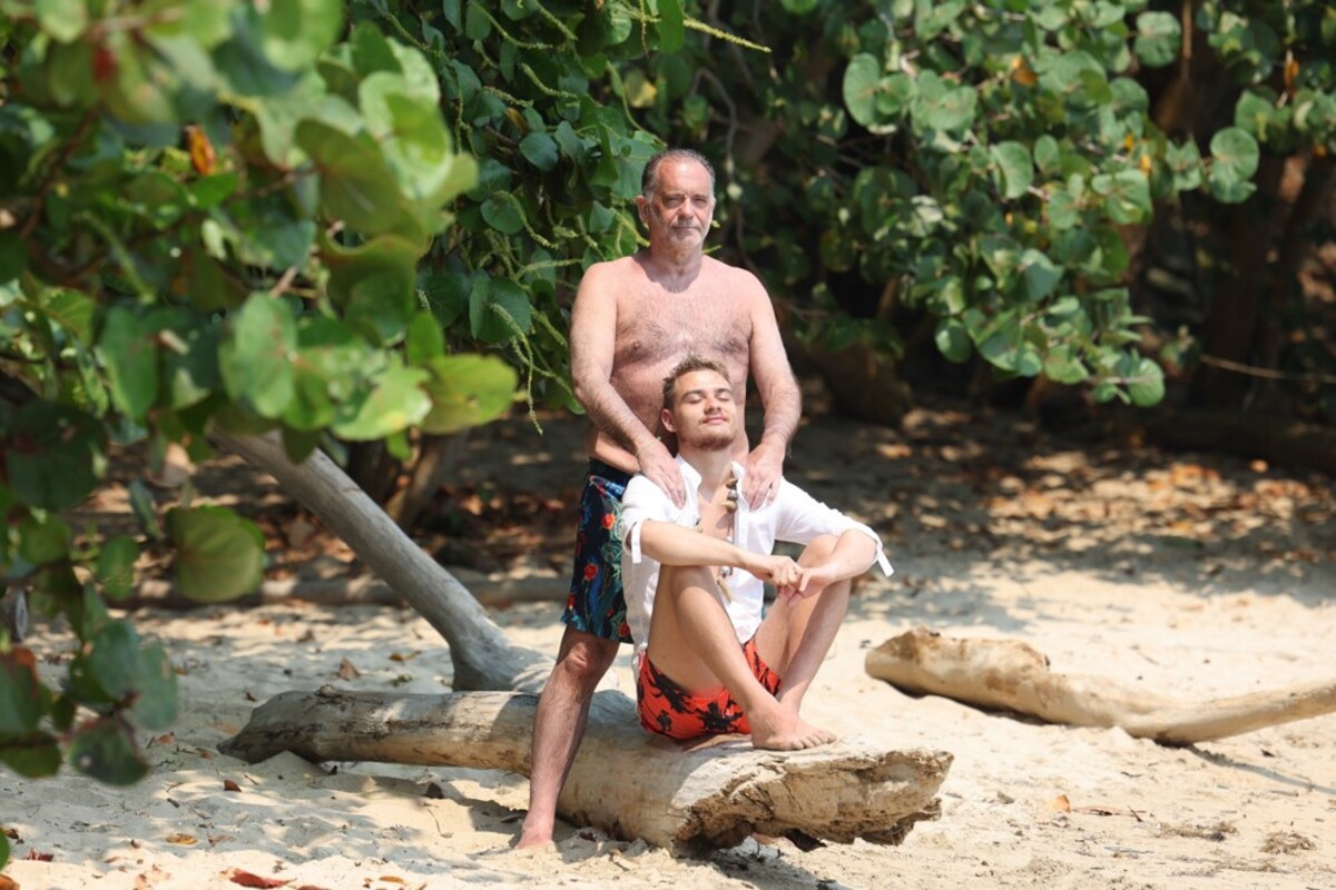 Cecchi Paone protagonista di un retroscena curioso sull'Isola dei Famosi: "Che affare"