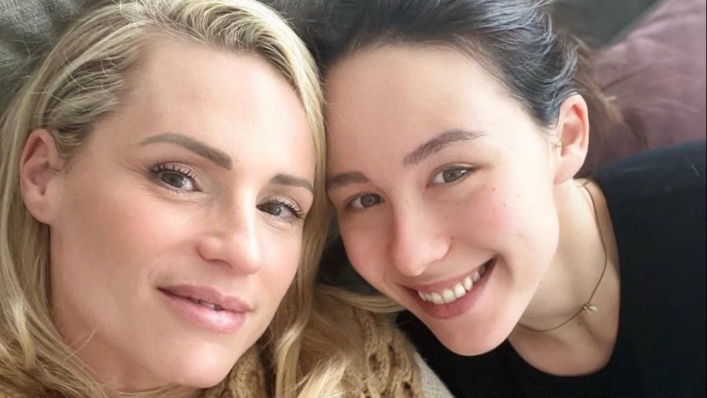 Michelle Hunziker e Nino Tronchetti Provera, scoppia la passione al concerto di Vasco: il gesto che scatena il web