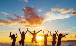 Giochi estivi per adulti: i migliori per la spiaggia