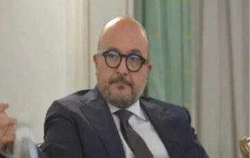 001-consulente-eventi-rischia-processo