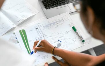 Sistemi di protezione per impianti: come scegliere la struttura giusta