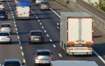 autocisterna in fiamme a1