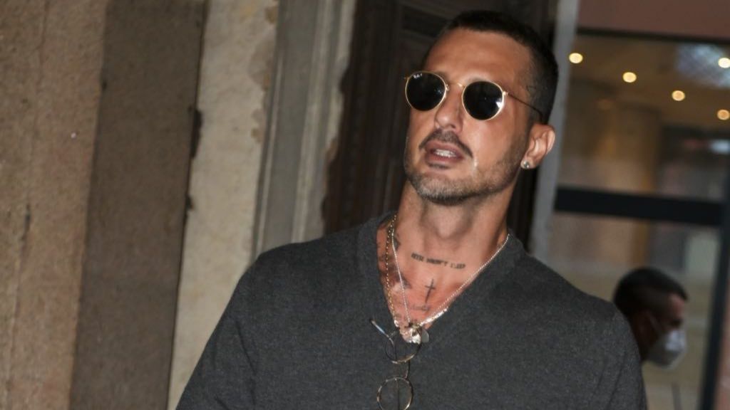 Caso Raoul Bova, Monzino cambia versione e accusa Corona: “Chat riprese di nascosto senza il mio consenso"