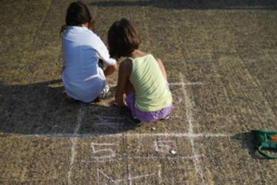 Psicologi, 'ritorno sui banchi non faccia dimenticare valore gioco per bambini'