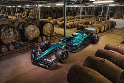 A Monza Glenfiddich e Aston Martin Formula One brindano con whisky speciale
