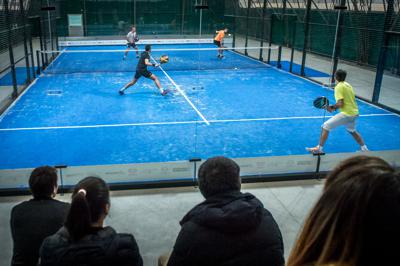 Ortopedici: "Dal padel al basket &egrave; boom di infortuni dopo vacanze"