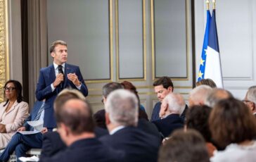 Volenterosi Macron Ucraina