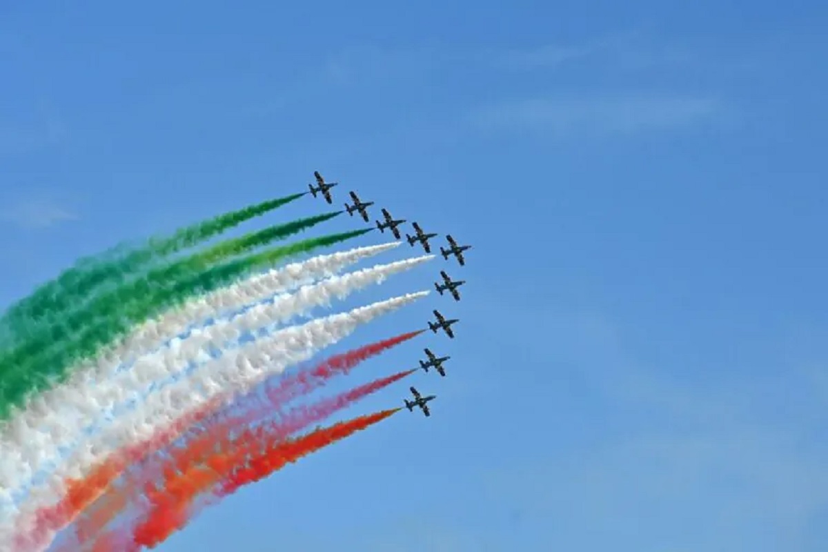 Frecce Tricolori a Milano: il sorvolo spettacolare sopra il Duomo, ecco la data da segnare