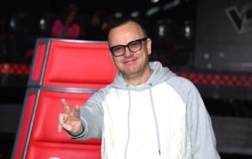 gigi d'alessio blocca il concerto