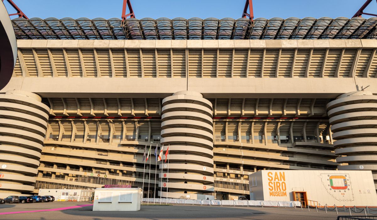 Vendita da 197 milioni per lo stadio San Siro, l'ok della Giunta: cosa prevede la delibera