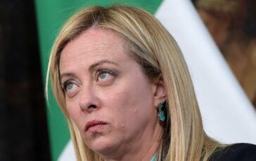 giorgia meloni mara venier