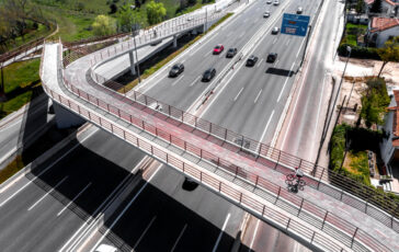 viaggi in autostrada consumi e1758624438639 364x230