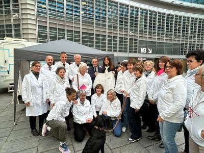 Tumori, in Lombardia camper prevenzione, Fontana: "Rafforzeremo accesso a screening"