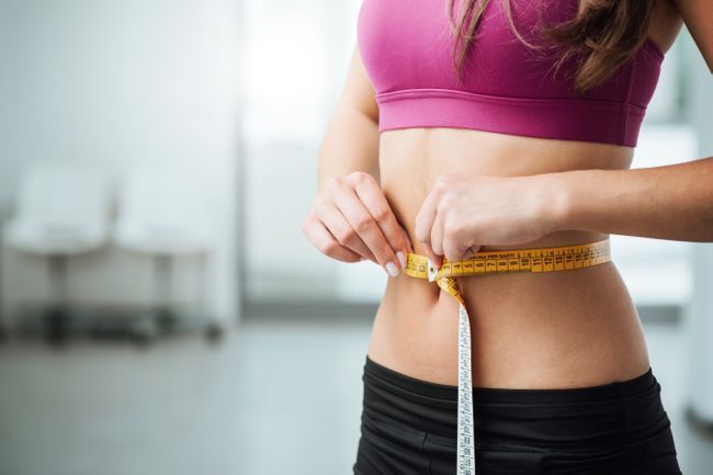 Dieta della pancia piatta: come sgonfiarsi naturalmente