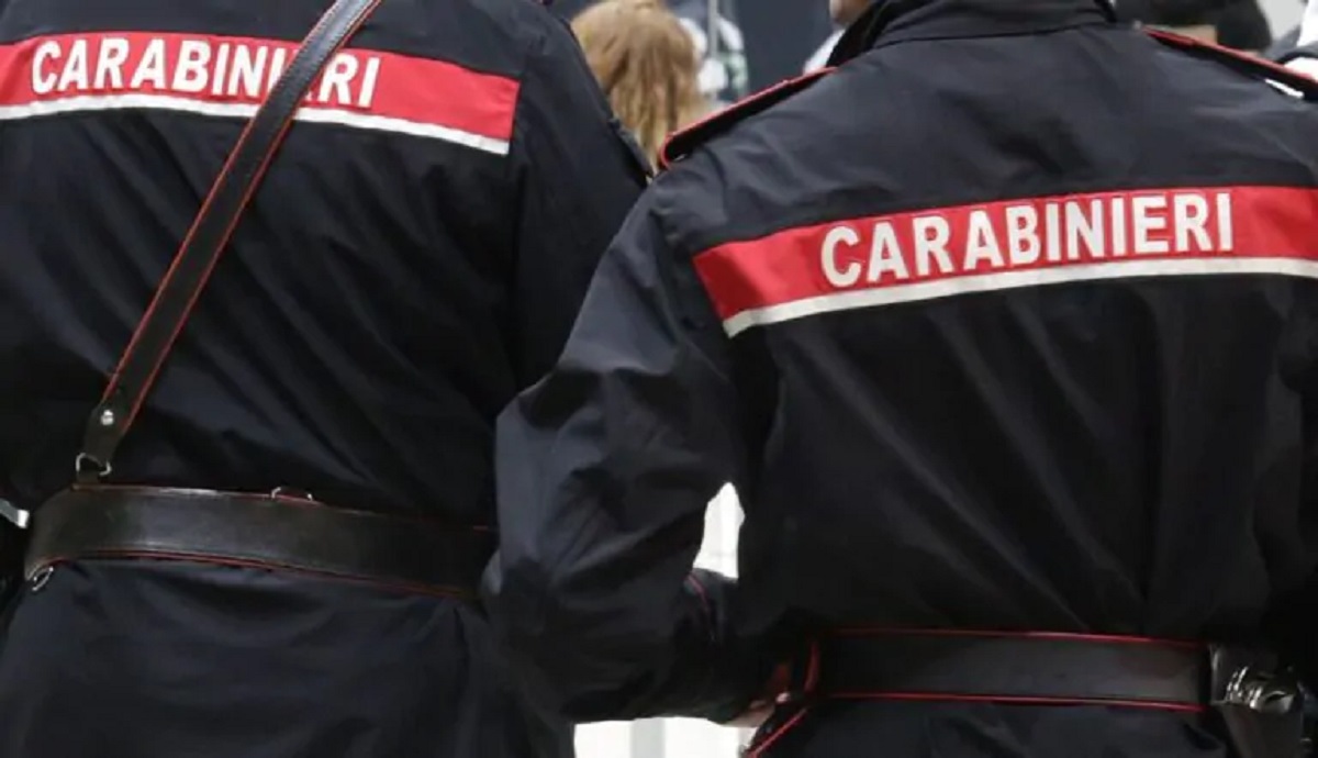 Benevento, uccide moglie e figlio: la figlia ferita gravemente è in ospedale