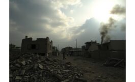 israele intensifica gli attacchi a gaza nonostante la tregua fragile 1761781808 265x160