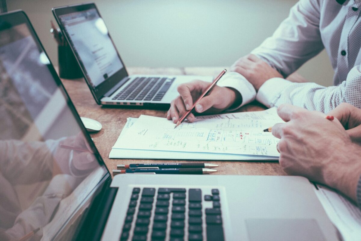 Processo di onboarding aziendale: significato, esempi, strumenti