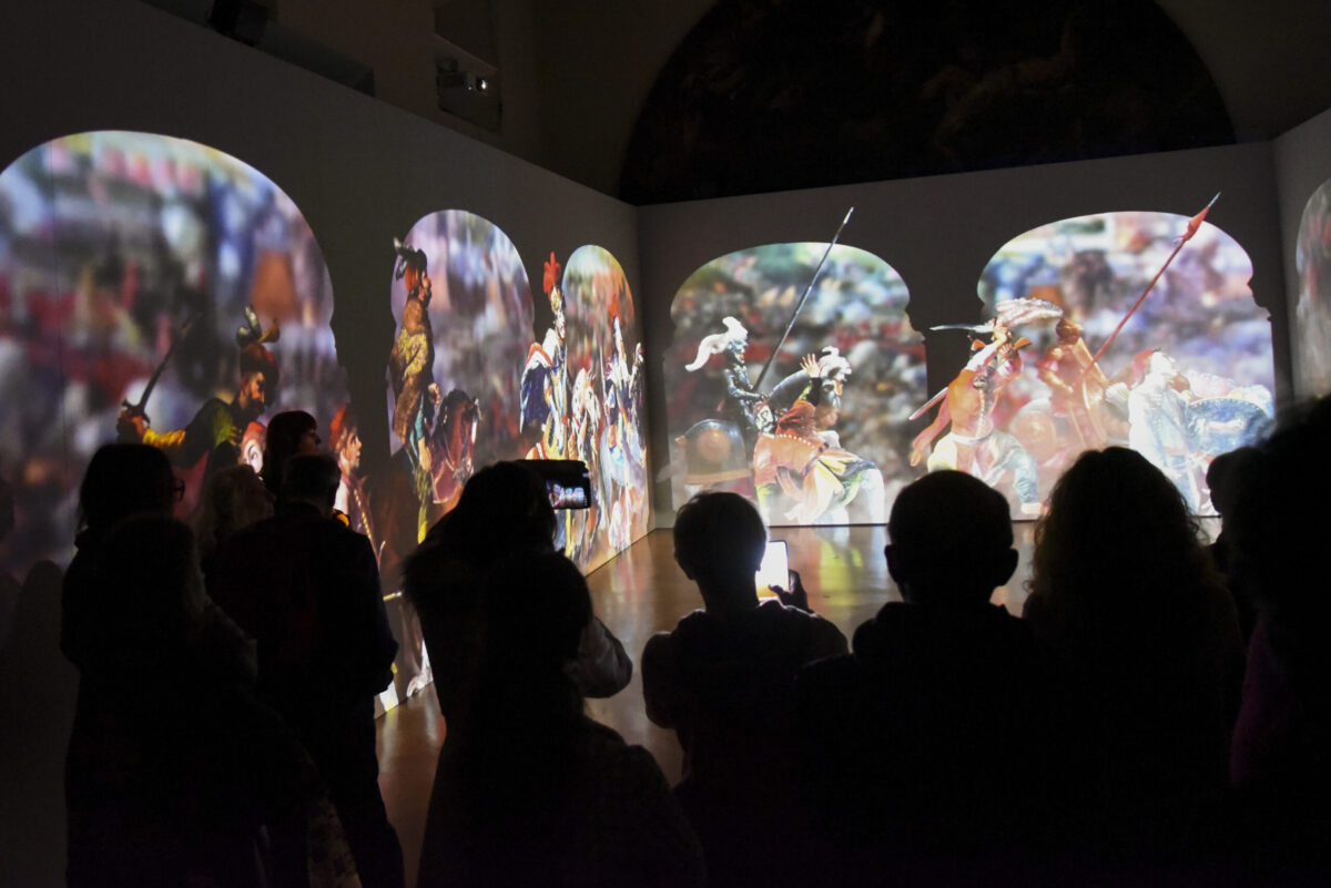 paologiovio sala immersiva 3 scaled e1761572140272