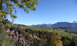 piramidi di terra longomoso tourismusverein ritten foto doris obkircher 2 scaled e1759389293841 265x160