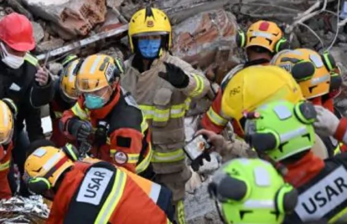 Terremoto in Turchia, forte scossa di magnitudo 6: diversi crolli e danni