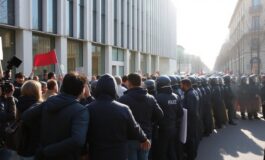 attacco a la stampa reazioni e controversie esplosive 1764434209 265x160