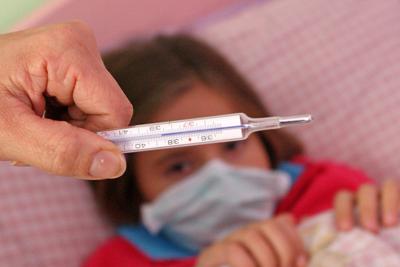 Influenza, il pediatra: "Bambini sempre i pi&ugrave; colpiti, per loro virus non banale"