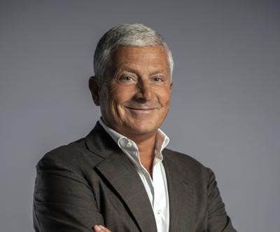 Farmaceutica: 'quando un side business diventa core business', 60 anni di Petrone Group