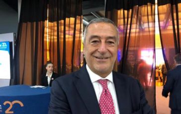 featured 3050083 364x230