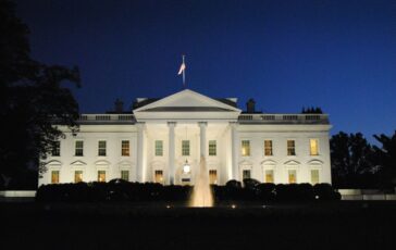 casa bianca sparatoria chi è