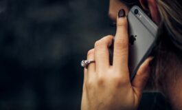 Chiamate ingannevoli dall’estero: utenti segnalano un aumento dei numeri britannici sospetti