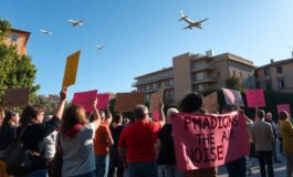 proteste dei residenti per il passaggio degli aerei sopra il grande fratello 1764174832 265x160
