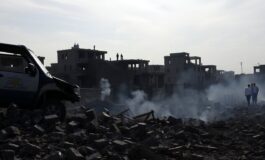 raid aerei israeliani su gaza un tragico bilancio di vittime e conseguenze umanitarie 1763615585 265x160