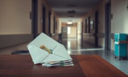 corruzione negli ospedali arrestato primario a roma per frode sanitaria 1765137038 265x160