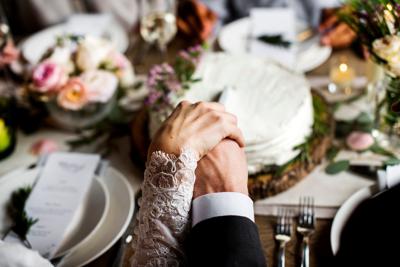 Un matrimonio felice può proteggere dall'obesità, la scoperta in uno studio