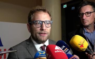 featured 3198544 364x225