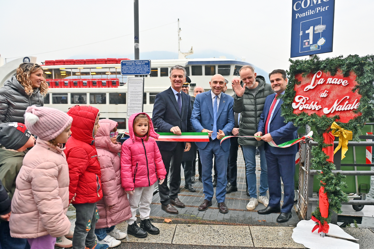 Il Battello di Babbo Natale: un viaggio magico sul Lago di Como