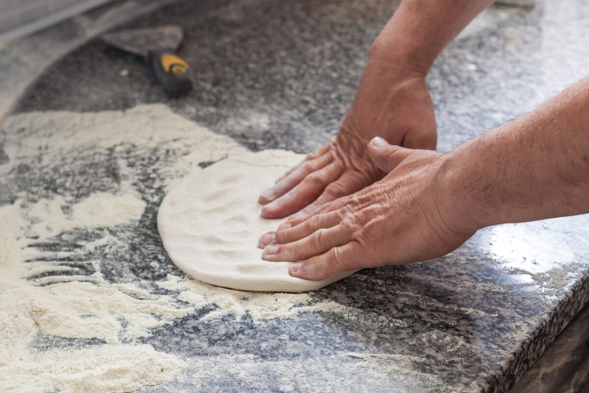 pizza napoletana enogastronomia napoli adobestock 305479217 scaled e1765359902713