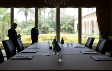 trump e zelenskyy verso un accordo di pace in ucraina 1766958697 364x230