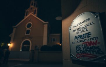 vandalismo a roma atti contro la sinagoga e messaggi contro lantisemitismo 1764653085 364x230