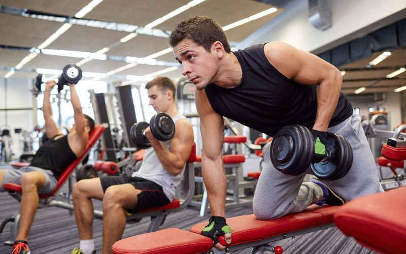 BCAA per sportivi over 40: come mantenere muscoli ed energia