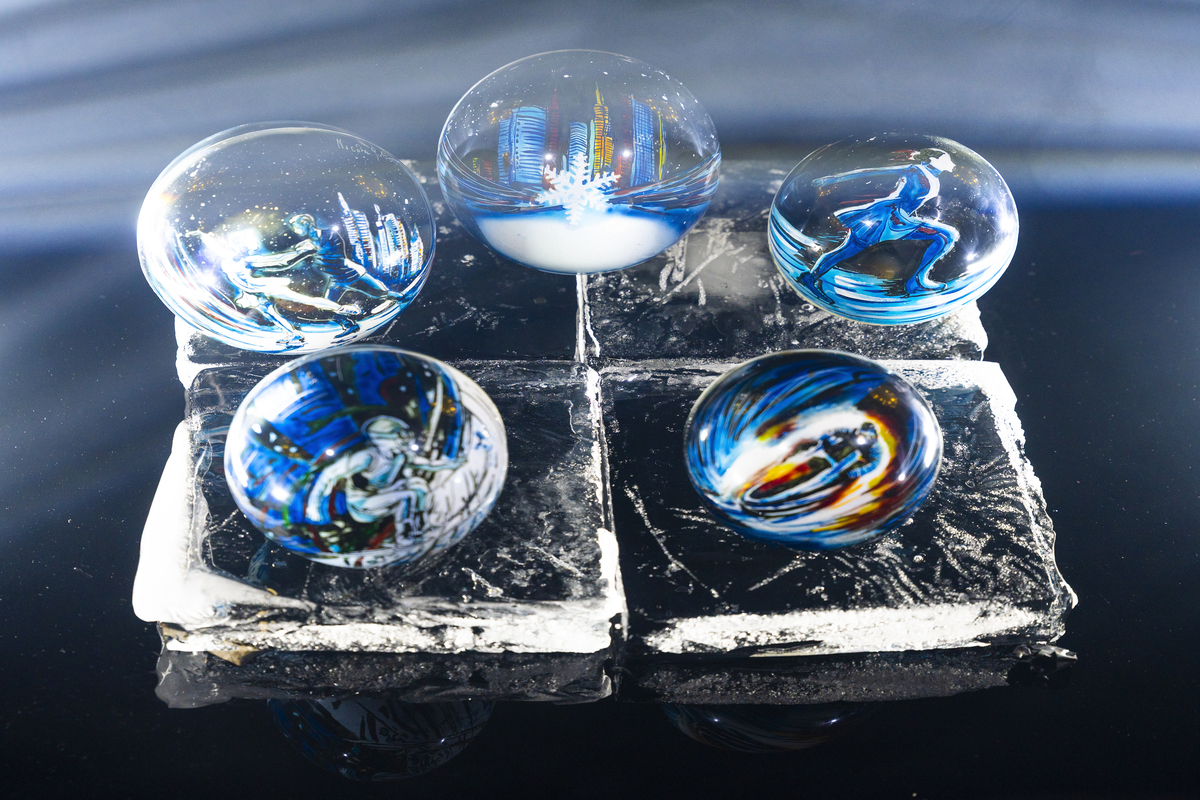 Il ghiaccio prende forma: l’arte olimpica di Nicola Giotti scolpita nel cioccolato