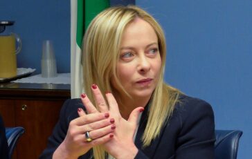 giorgia meloni porta a porta