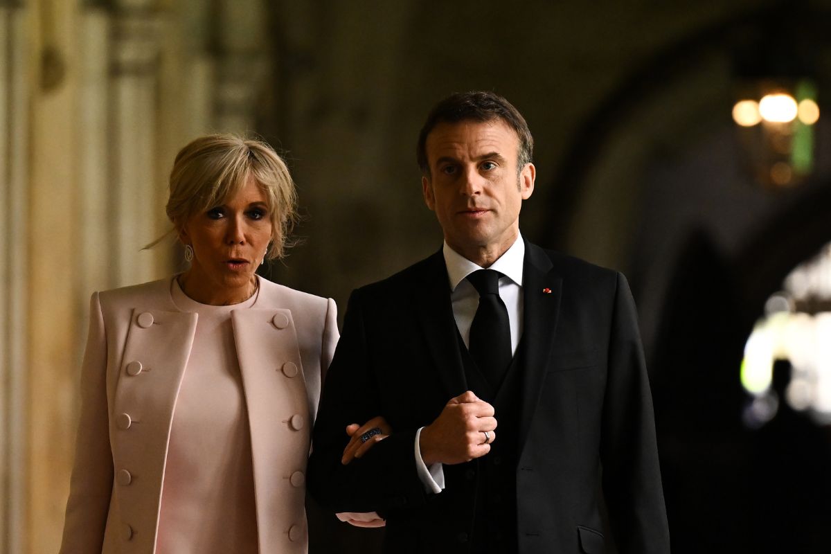 Dieci condanne per cyberbullismo ai danni di Brigitte Macron: la sentenza