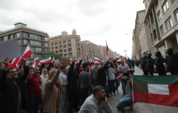 iran e stati uniti opportunita di dialogo tra tensioni e minacce 1768279067 364x230