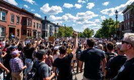 jake lang la sua manifestazione contro limmigrazione a minneapolis 1768725367 265x160