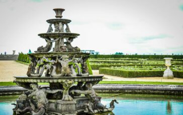 La dimora storica del famoso stilista che incarna lusso e tradizione